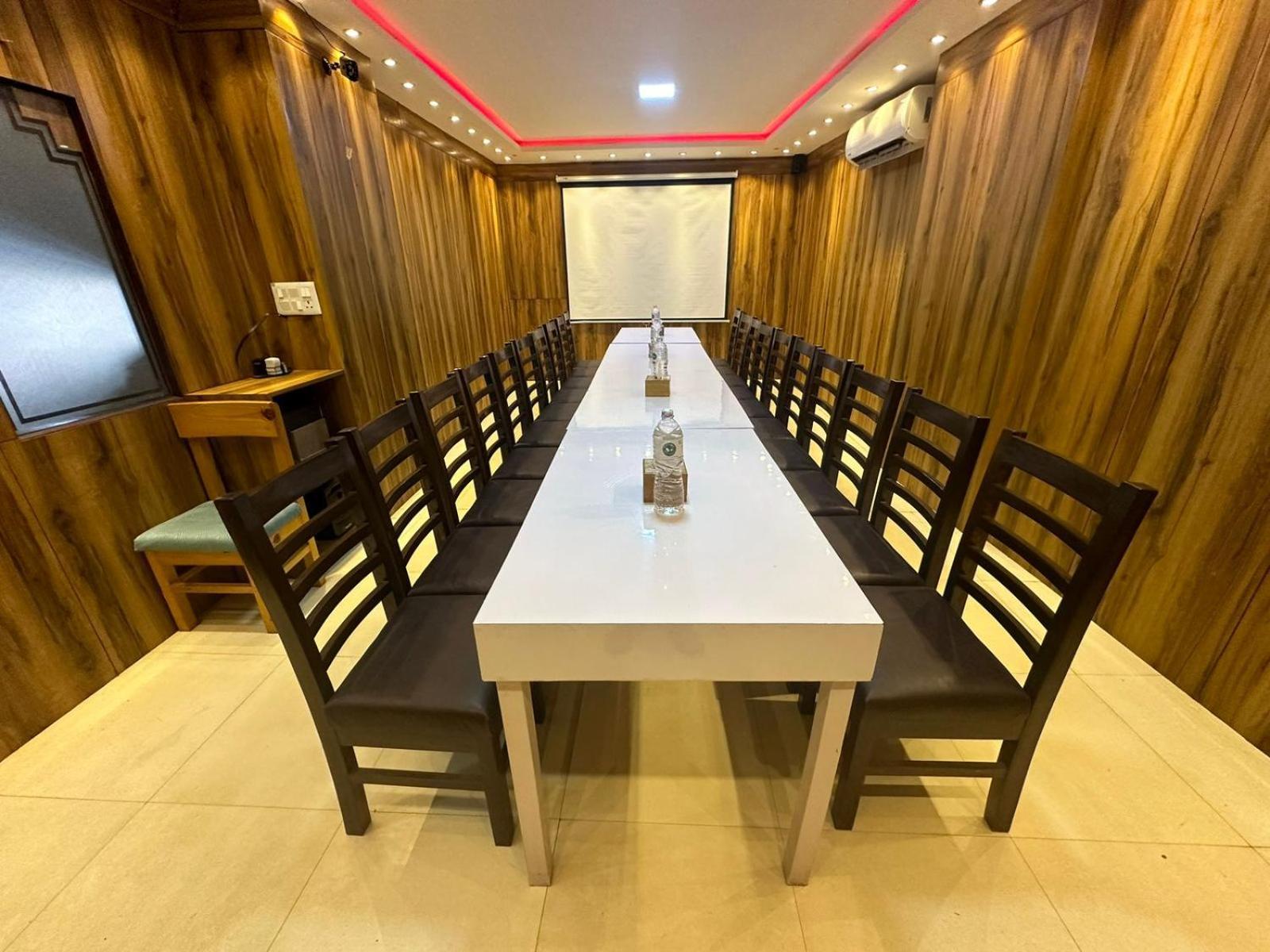 Hotel Edingo Inn Itahari Ngoại thất bức ảnh