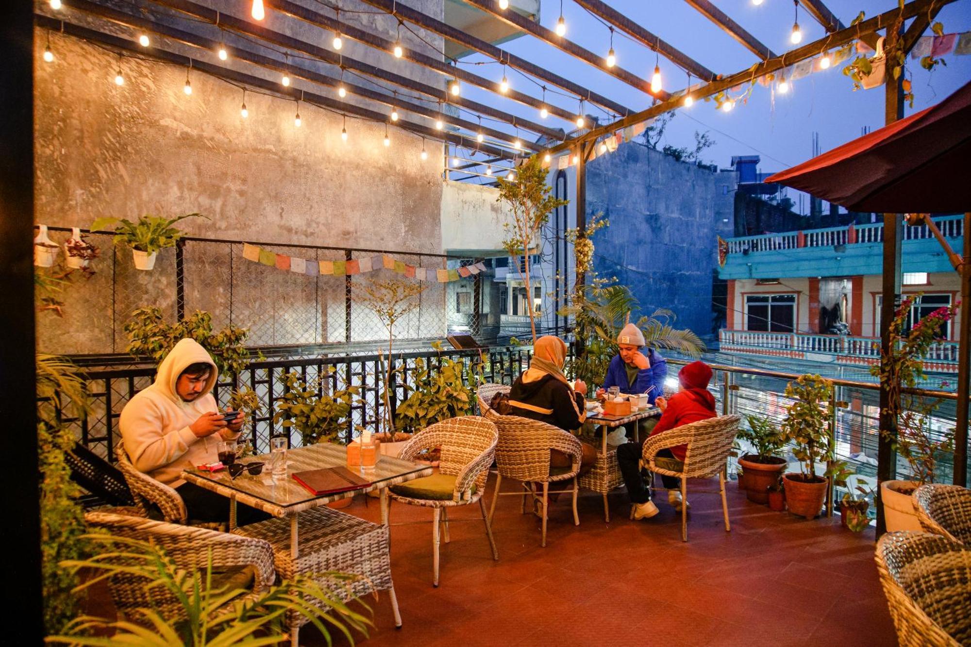 Hotel Edingo Inn Itahari Ngoại thất bức ảnh